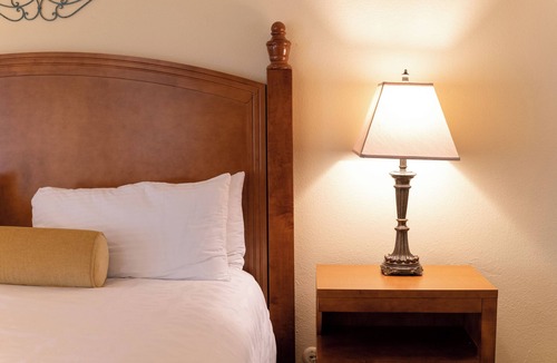 San Diego Country Estates Hotel | 2 Spacious Units | Full Kitchens & Pool Access | Ramona San Diego