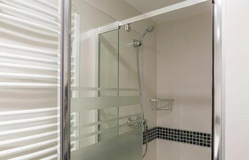 Hortaleza House | 2Bedroom Duplex in Hortaleza Near Metro