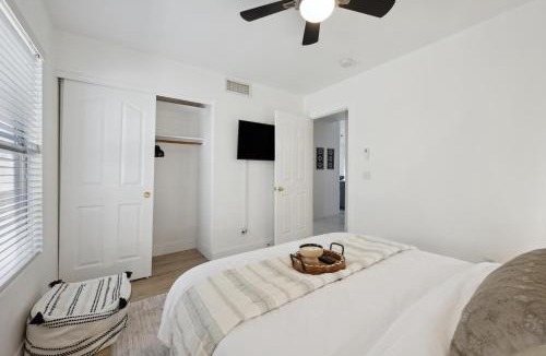 Desert Ridge Villa | 3BR Pool with Waterfall and Mini Golf - Near JW Resort