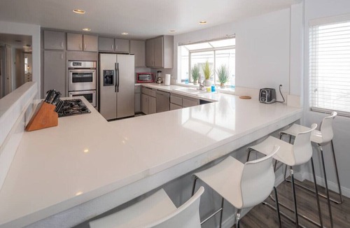 Marina Peninsula Apartment | 4Bed 4Bath Venice/MDR Beach PH