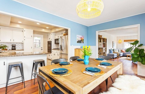 Leucadia House | 5br/9 bed/11 room huge beach house with rooftop deck and shaded back yard