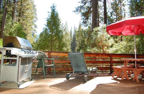 North Wawona Ski Chalet | 65 Sparrows Nest