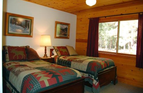 North Wawona Ski Chalet | 9N Fox Hollow