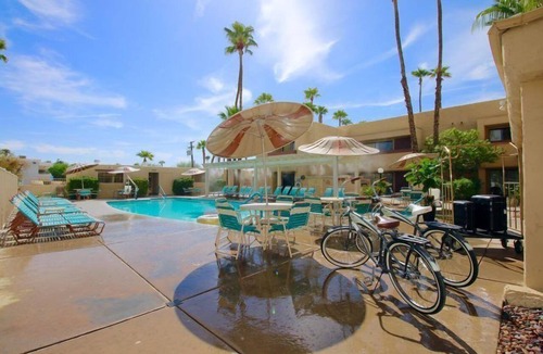 Little Tuscany Condo | Accessible 2BR Condo w/Pool & Balcony