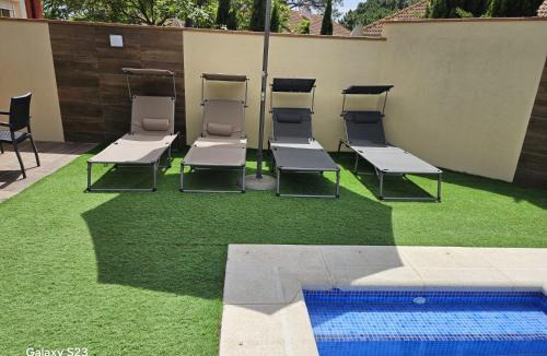 Sotillo de la Adrada House | Acogedor chalet con jardín ideal para desconectar