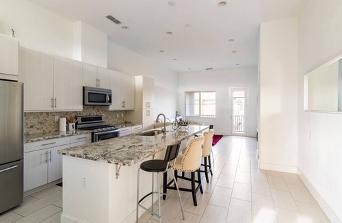 Berryessa House | Airy Bright Spacious Peaceful Place