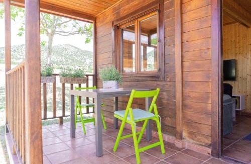 Moratalla House | Aldea Los Odres - Cabañas de Madera de 1ª con Piscina Privada y BBQ en la puerta