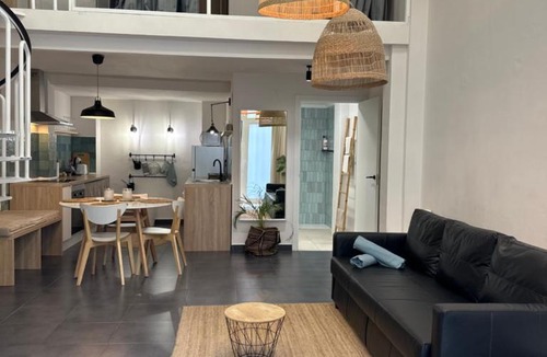 Aiora Apartment | Alex- DUPLEX APARTMENT- City