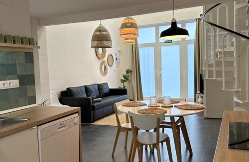Aiora Apartment | Alex- DUPLEX APARTMENT- City