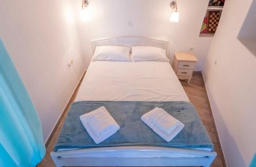 Psathi House | Alexandra House