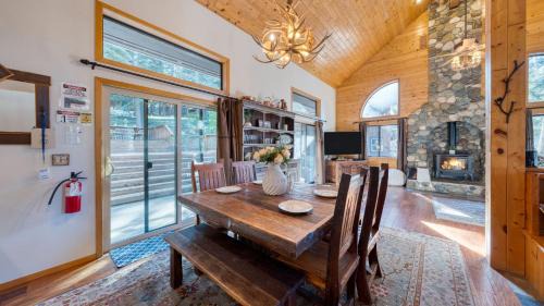 Truckee House | Alpenglow Chalet by AvantStay