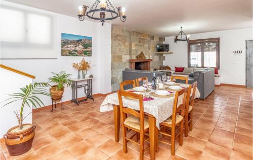 Canete la Real House | Amazing Home In Cañete La Real