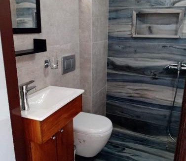 Kamari Apartment | Anna Studios