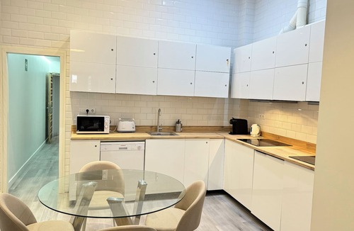 Palacio Apartment | AP Leganitos