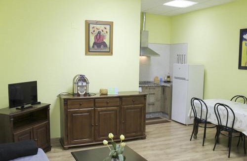 San Martin de Castaneda Apartment | Apartamentos Monasterio