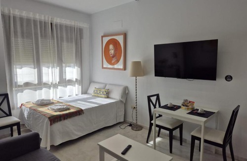 Bormujos Apartment | Apartamento Deluxe 2 Room Piscina Parking LuxSevilla Bormujos