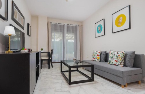 Bormujos Apartment | Apartamento Deluxe 2 Room Piscina Parking LuxSevilla Bormujos