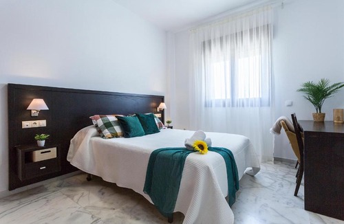 Bormujos Apartment | Apartamento Moderno LuxSevilla Bormujos
