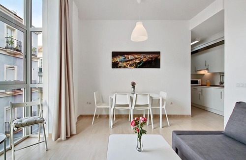 Perchel Sur Apartment | Apartamento terraza privada 2D. MALAGA CENTRO