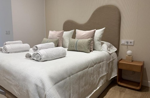 La Trinidad-San Juan y Todos los Santos Apartment | Apartamentos Centro Suites