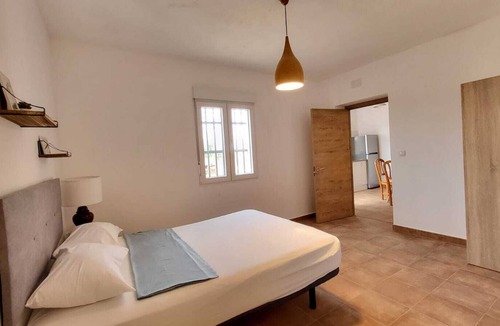 San Martin de Montalban Apartment | Apartment in Hostal San Martin de Montalbán