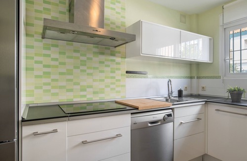 Zahara de los Atunes House | Apartment 'El Refugio Del Mar' with Balcony, Wi-Fi and Air Conditioning