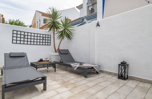 Zahara de los Atunes House | Apartment 'El Refugio Del Mar' with Balcony, Wi-Fi and Air Conditioning