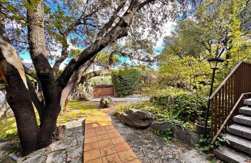 Galapagar House | Apartment in Galapagar with Pool and Garden