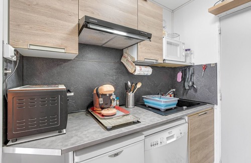 Saint-Etienne-en-Devoluy Apartment | Apartment 'Superdévoluy Les Issarts' with Mountain View, Balcony and Wi-Fi