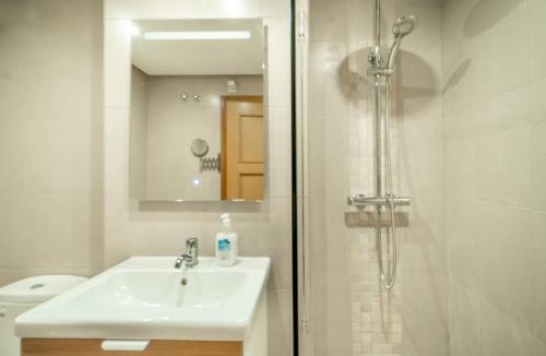 Roldan Apartment | Apartment with Golf Views - MO2811LT
