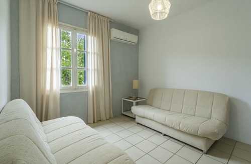 Skopelos Town Hotel | Aperitton