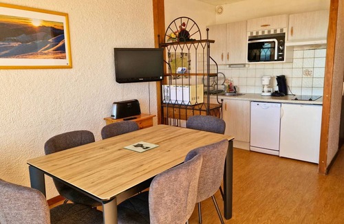 Saint-Michel-de-Chaillol Apartment | Apt 6 pers, south balcony, central, pets allowed, parking, WiFi, dishwasher