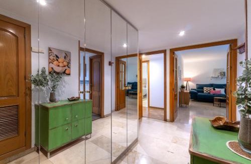 Centro Comercial Apartment | Apto Pasaje Gran Capitán
