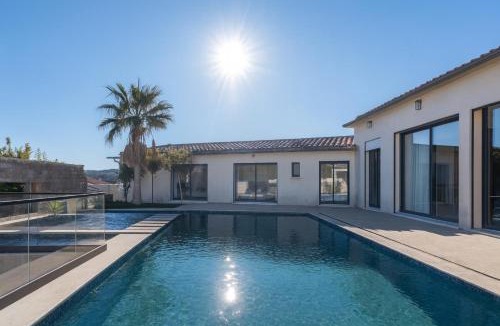 Lancon-Provence Villa | Aria Blue - Spacieuse - Climatisée - Piscine
