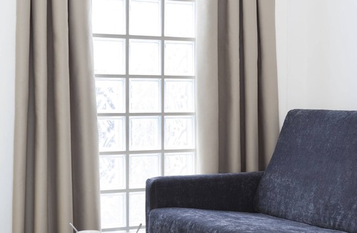Embajadores Hotel | Artrip Hotel