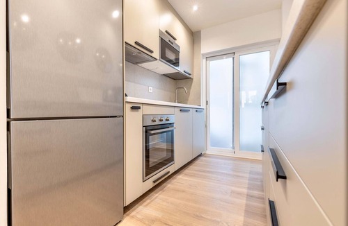 El Viso Apartment | Auditorio lll apartment in Madrid