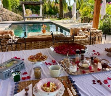 Le Rouret Bed & Breakfast | B&B Villa Ganesh