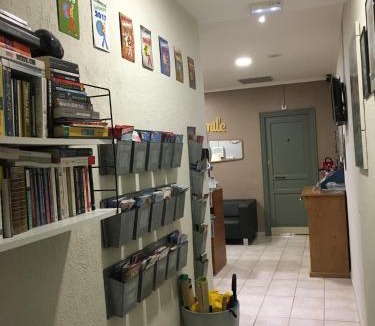 Centre Ville-Gare Hostel | Backpackers Chez Patrick