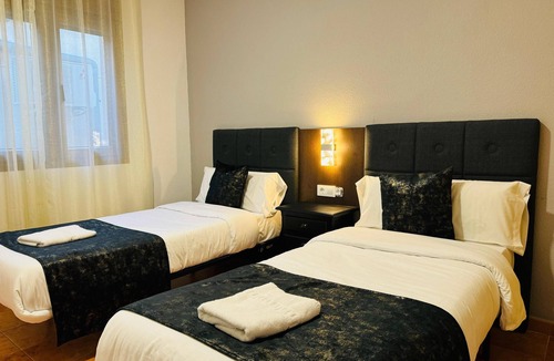 Barajas de Melo Hotel | Ballestar Hotel Bar & Grill