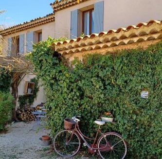 Peyrolles-en-Provence House | Bastide Cedrea