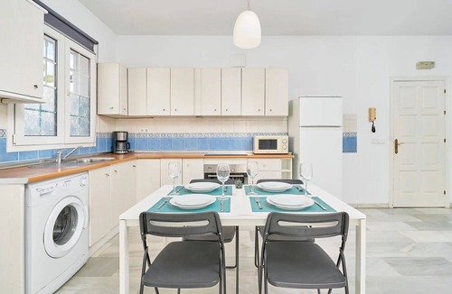 Nerja Apartment | BB Suite (3 double rooms)