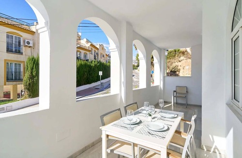 Nerja Apartment | BB Suite (3 double rooms)