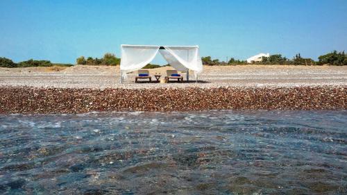 Gennadi Villa | Beachfront Villa SeaShell Superior