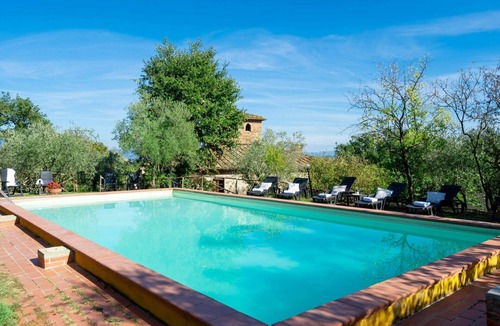 Montevarchi Villa | Beautiful private villa with private pool, WIFI, TV, balcony, pets allowed and panoramic view
