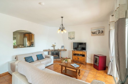 Cutar Villa | Beautiful Villa Botin, 9 Pers, Heated pool, Wifi, BBQ,Petfriendly, magnific view