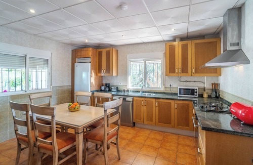 Cutar Villa | Beautiful Villa Botin, 9 Pers, Heated pool, Wifi, BBQ,Petfriendly, magnific view
