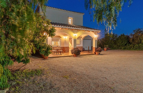 Cutar Villa | Beautiful Villa Botin, 9 Pers, Heated pool, Wifi, BBQ,Petfriendly, magnific view