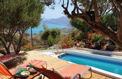 Vrouhas Villa | Beautiful Villa Helios with stunning sea view!