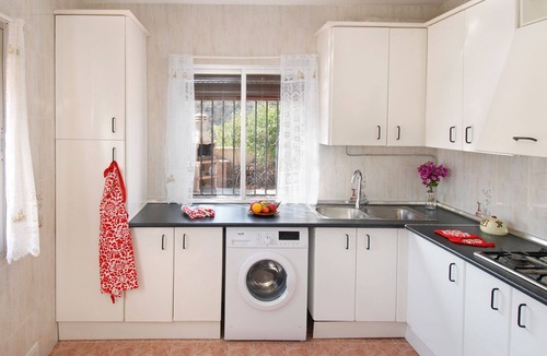 Comares Villa | Beautifully situated cosy country villa with pool. Pet friendly. Mountain views.