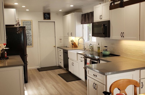 Arnold Cabin | Beo's Place a Bear Valley/Arnold/Wineries/Modern Mountain Get Away